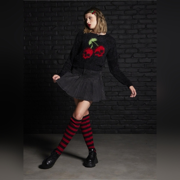 Pullovers & SweatersSocial Collision Skull Cherry Girls Fuzzy Sweater Large - Picture 3 of 3